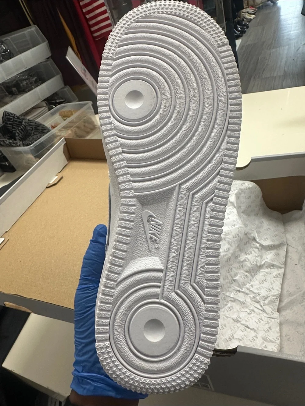 Nike Air Force 1 LE (GS) White/White Shoe Box Label